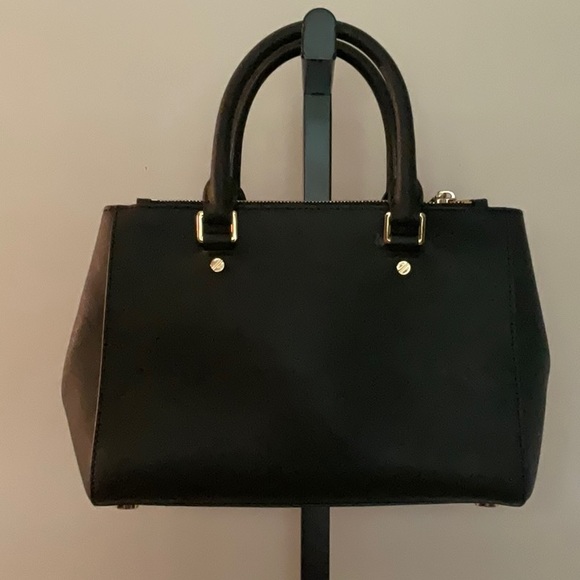 Michael Kors Black Sheila Medium Faux Saffianon Leather Satchel - Picture 2 of 13